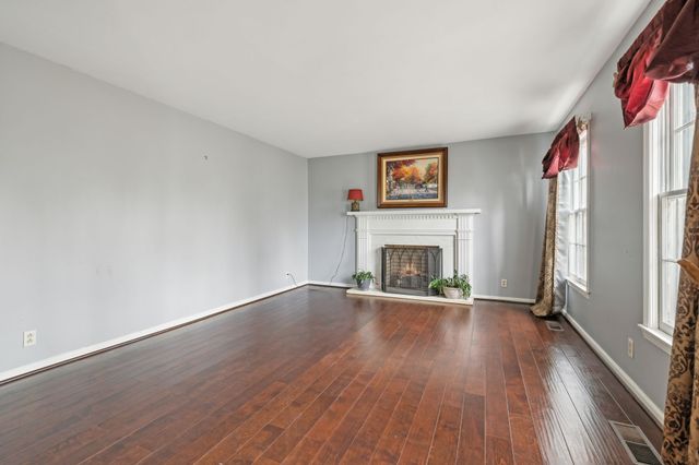 1311 Academy Rd, Portland, TN 37148