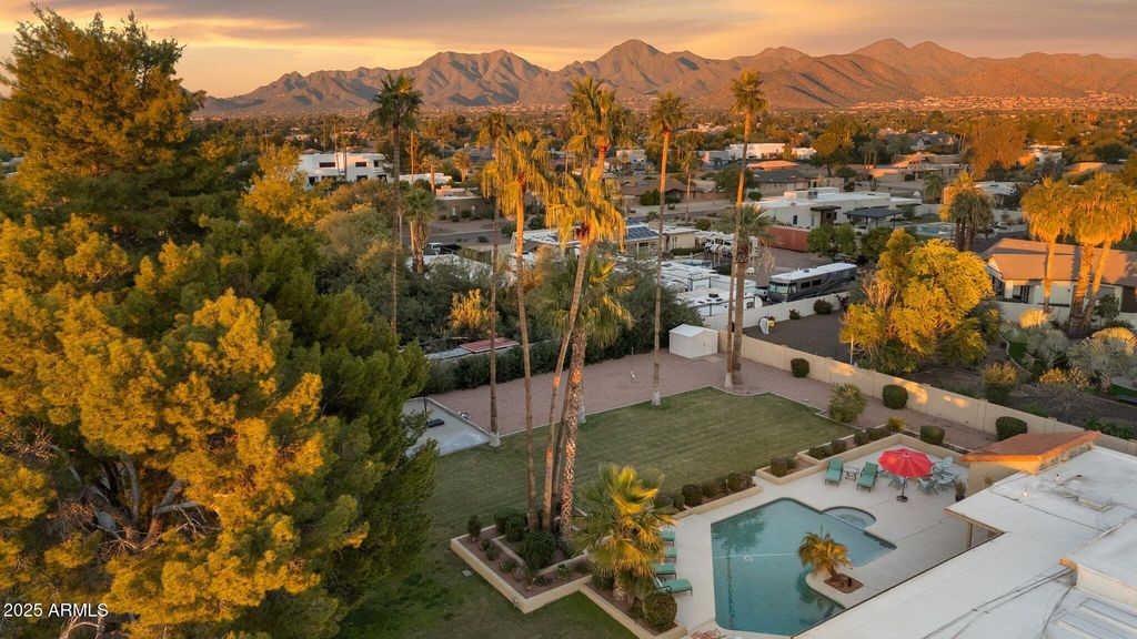 9748 E BECKER Lane, Scottsdale, AZ 85260