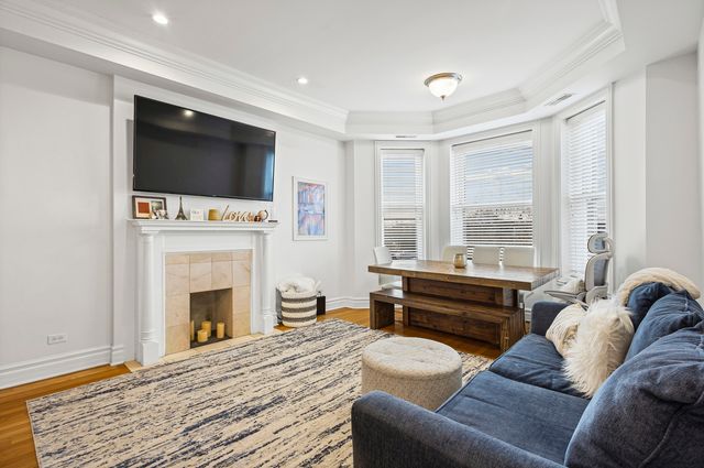 1709 N Crilly Court 4W, Chicago, IL 60614