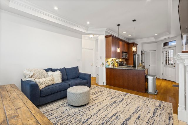 1709 N Crilly Court 4W, Chicago, IL 60614