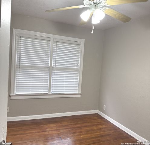 217 Natalen Ave Apt 8, San Antonio, TX 78209