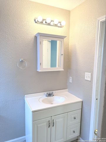 217 Natalen Ave Apt 8, San Antonio, TX 78209