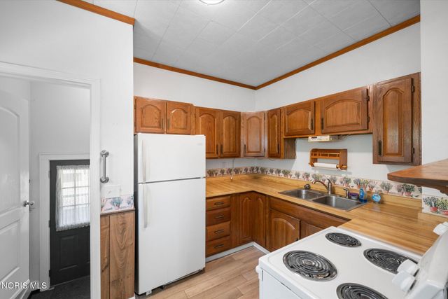 6024 Park Street, Sylvania, OH 43560