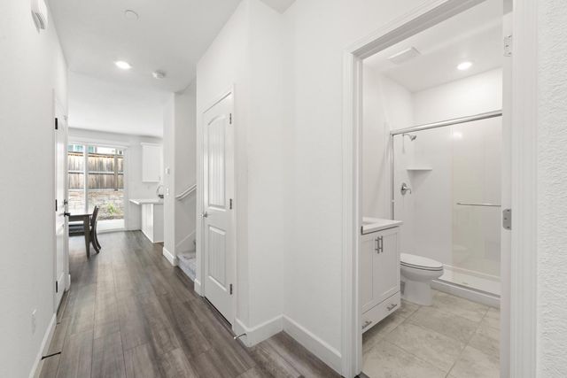 4444 Sanderson Dr, Folsom, CA 95630