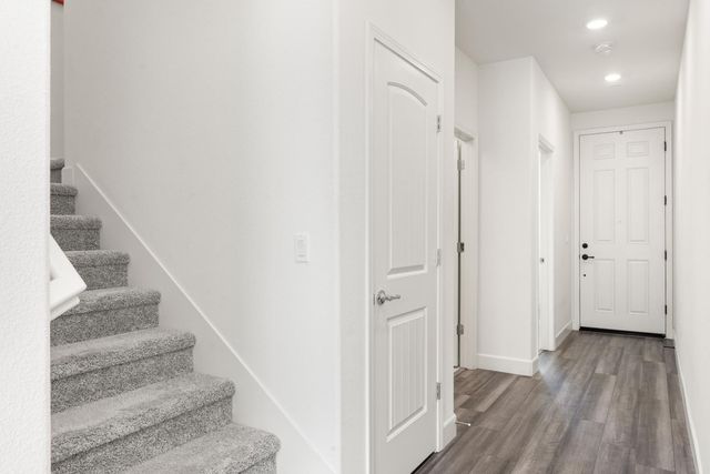 4444 Sanderson Dr, Folsom, CA 95630