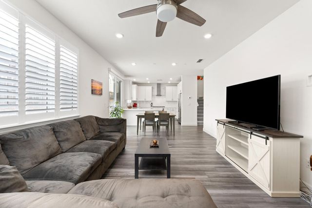 4444 Sanderson Dr, Folsom, CA 95630