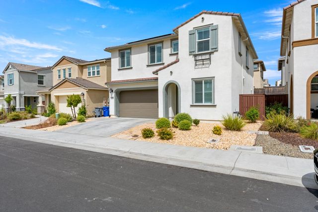 4444 Sanderson Dr, Folsom, CA 95630