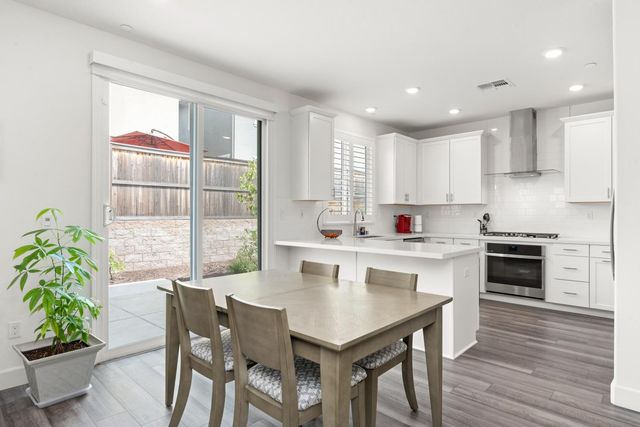 4444 Sanderson Dr, Folsom, CA 95630