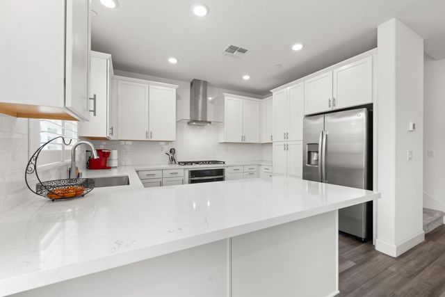 4444 Sanderson Dr, Folsom, CA 95630