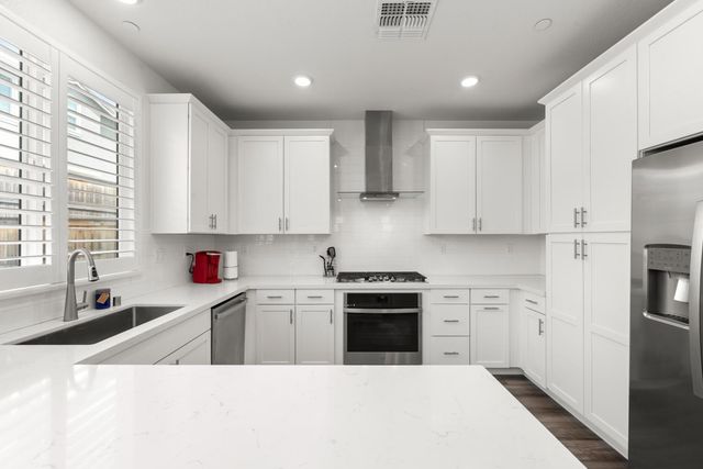 4444 Sanderson Dr, Folsom, CA 95630