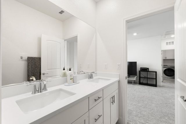 4444 Sanderson Dr, Folsom, CA 95630