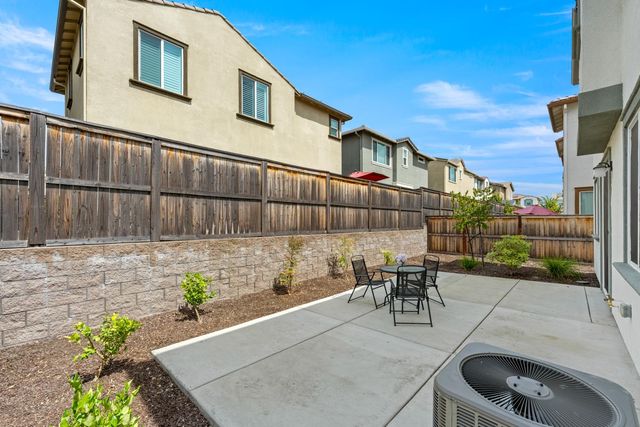 4444 Sanderson Dr, Folsom, CA 95630
