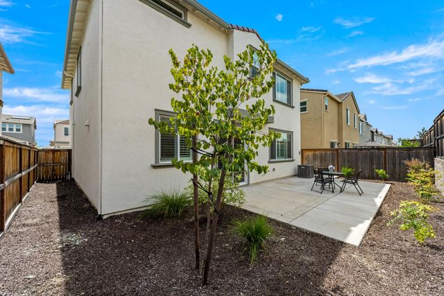 4444 Sanderson Dr, Folsom, CA 95630