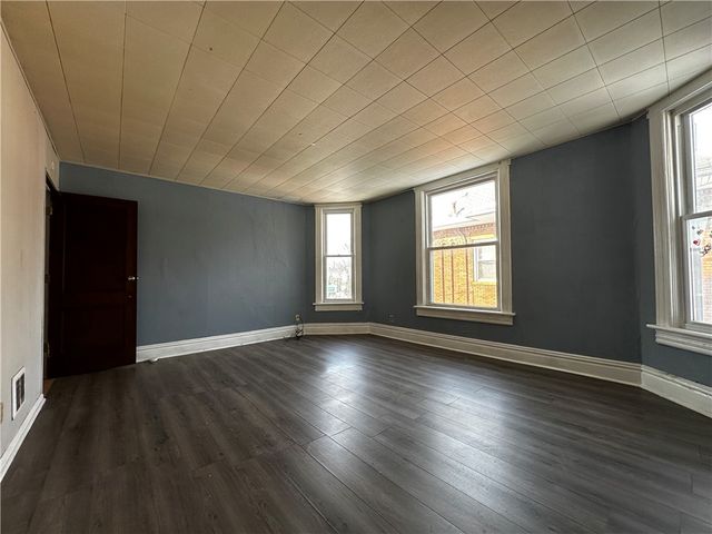 604 Centennial St, New Castle, PA 16101