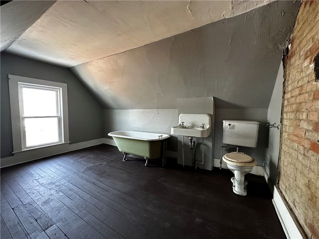 604 Centennial St, New Castle, PA 16101