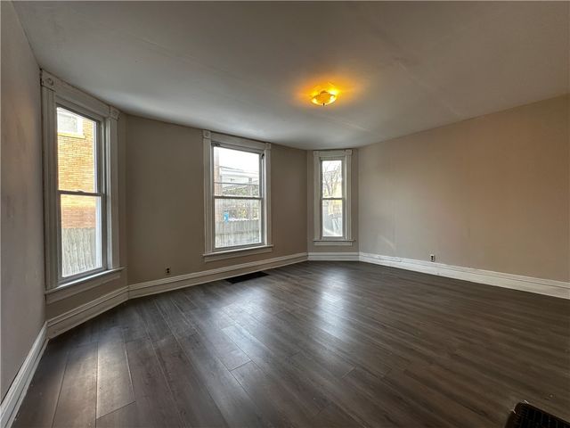 604 Centennial St, New Castle, PA 16101