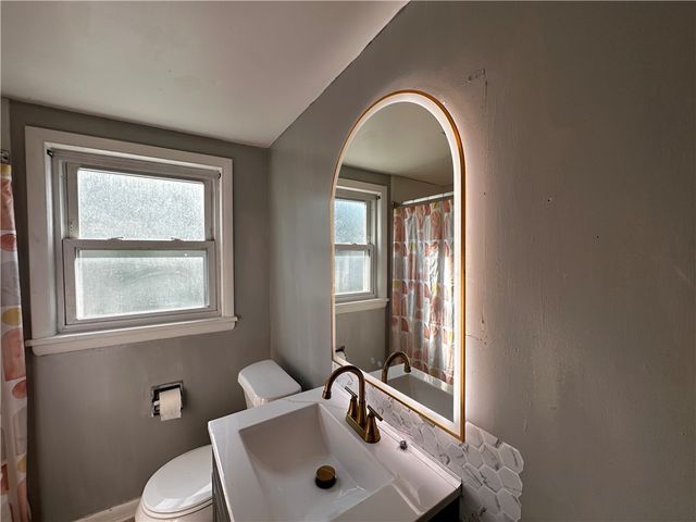 604 Centennial St, New Castle, PA 16101