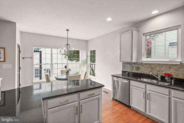 25941 HARTWOOD DRIVE, Chantilly, VA 20152