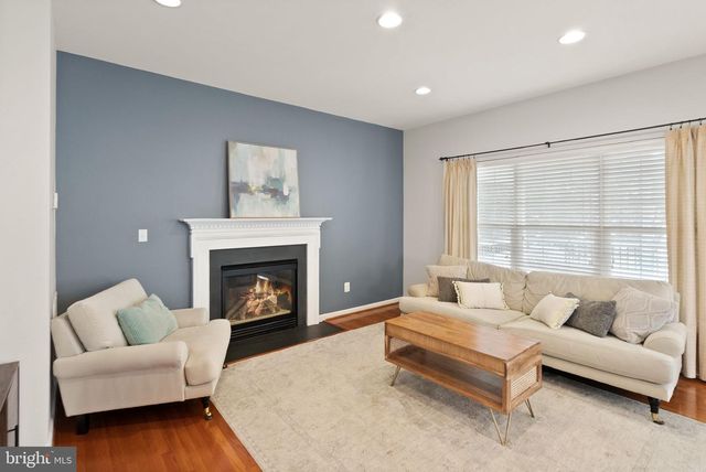 25941 HARTWOOD DRIVE, Chantilly, VA 20152