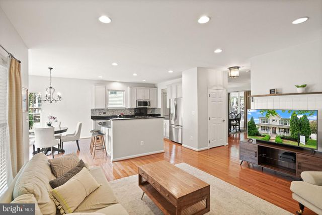 25941 HARTWOOD DRIVE, Chantilly, VA 20152