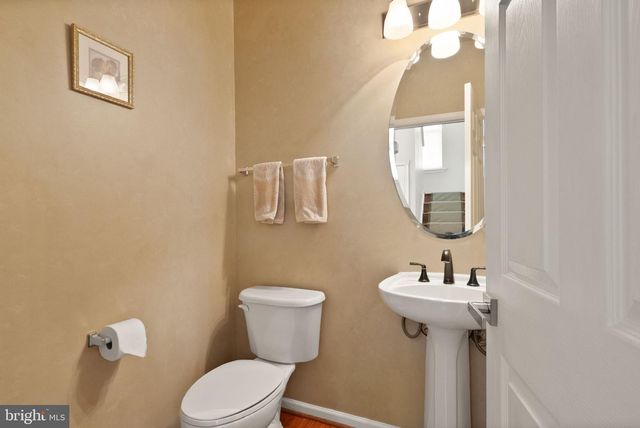 25941 HARTWOOD DRIVE, Chantilly, VA 20152