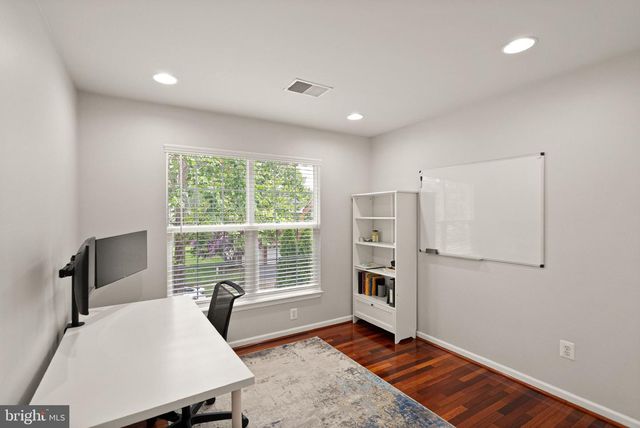 25941 HARTWOOD DRIVE, Chantilly, VA 20152