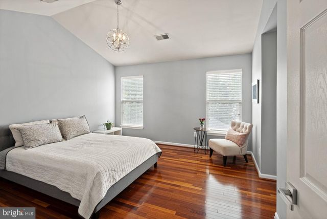 25941 HARTWOOD DRIVE, Chantilly, VA 20152