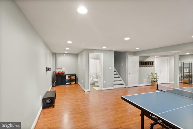 25941 HARTWOOD DRIVE, Chantilly, VA 20152