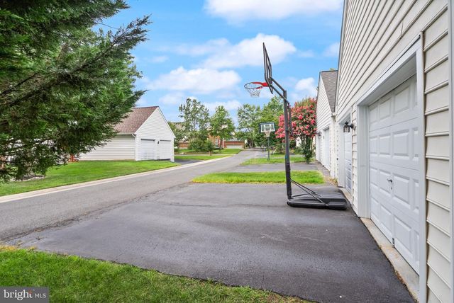25941 HARTWOOD DRIVE, Chantilly, VA 20152