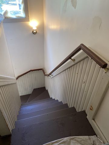 25 May Street, Hartford, CT 06105