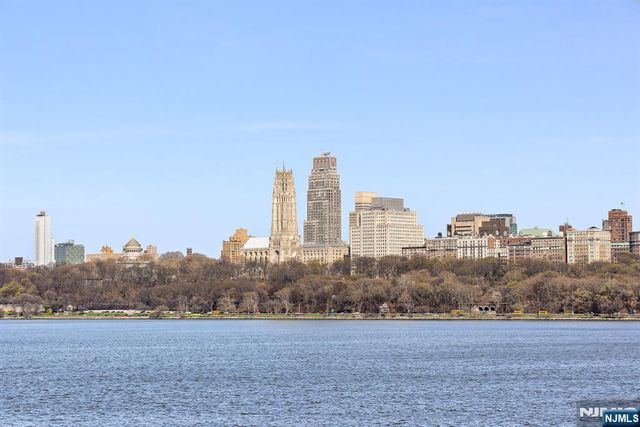 404 Jefferson Court PH4, Edgewater, NJ 07020