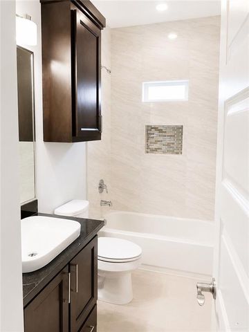 905 E La Cantera Avenue, Mcallen, TX 78503