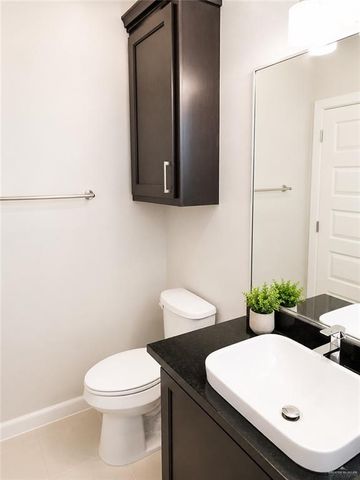 905 E La Cantera Avenue, Mcallen, TX 78503