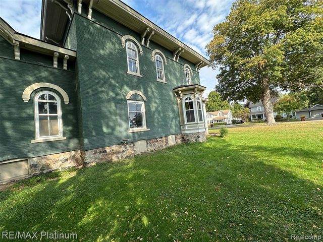 310 E Main Street, Vernon, MI 48476