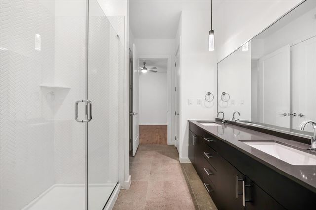 4801 Springdale RD 1005, Austin, TX 78723