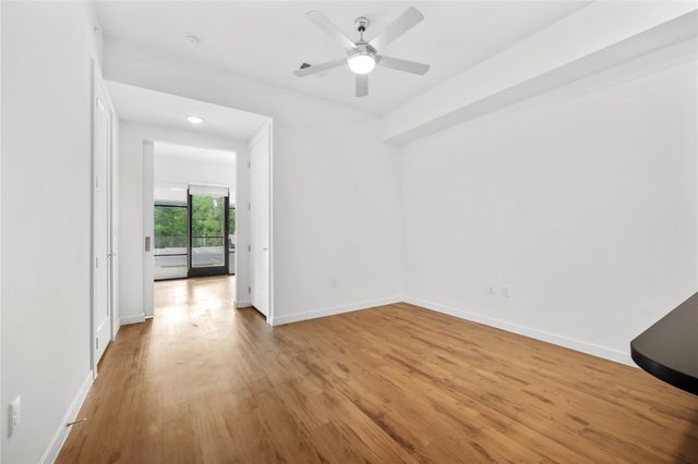 4801 Springdale RD 1005, Austin, TX 78723