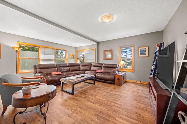 10175 County Road 17 SE, Delano, MN 55328