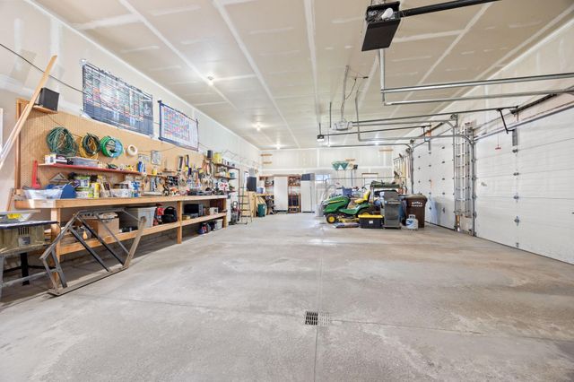 10175 County Road 17 SE, Delano, MN 55328