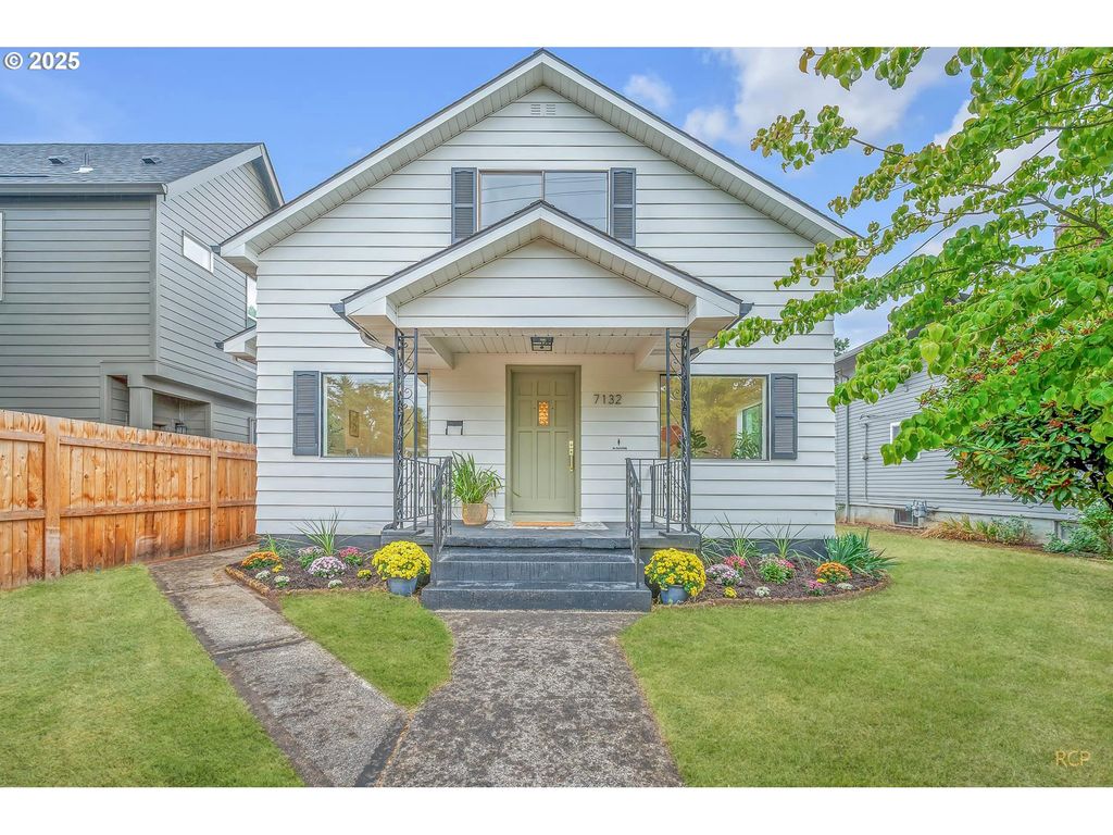 7132 N PORTSMOUTH Ave, Portland, OR 97203
