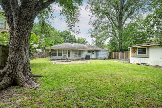 4626 Evergreen Street, Bellaire, TX 77401