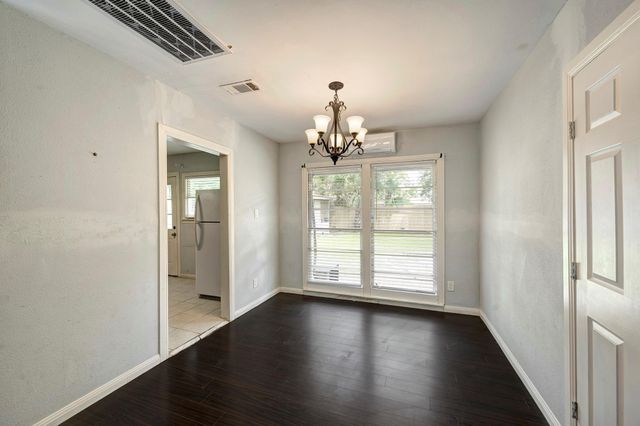 4626 Evergreen Street, Bellaire, TX 77401