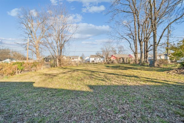 1043 N College Avenue, Tulsa, OK 74110