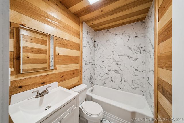 1043 N College Avenue, Tulsa, OK 74110