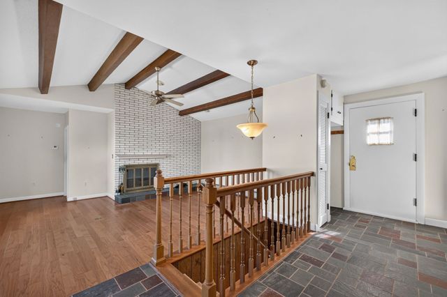 63 Hemlock St, Fall River, MA 02720