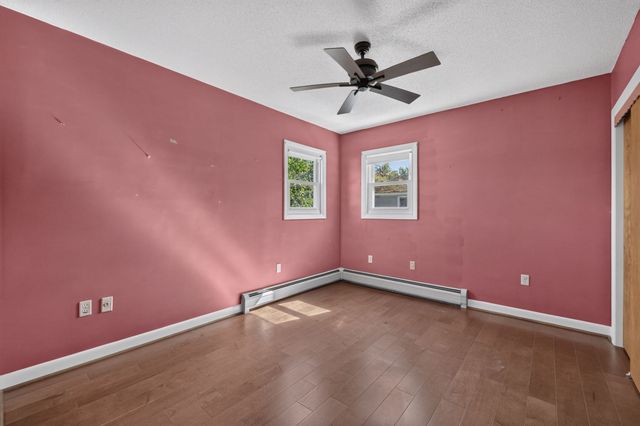 63 Hemlock St, Fall River, MA 02720