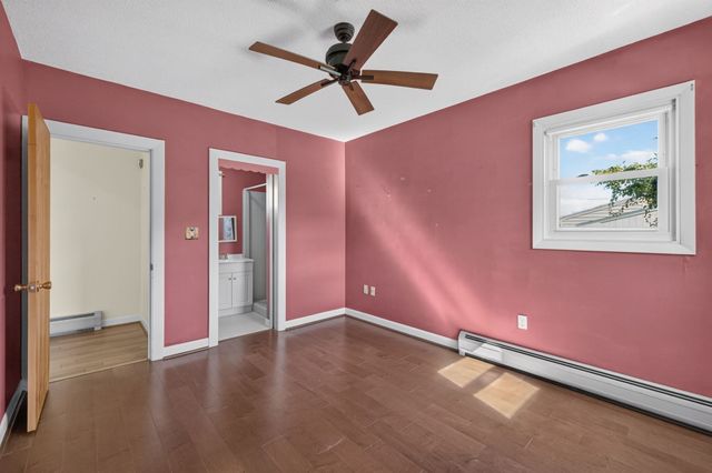 63 Hemlock St, Fall River, MA 02720