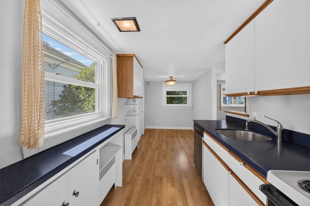 63 Hemlock St, Fall River, MA 02720