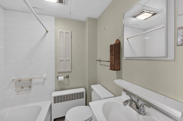 63 Hemlock St, Fall River, MA 02720