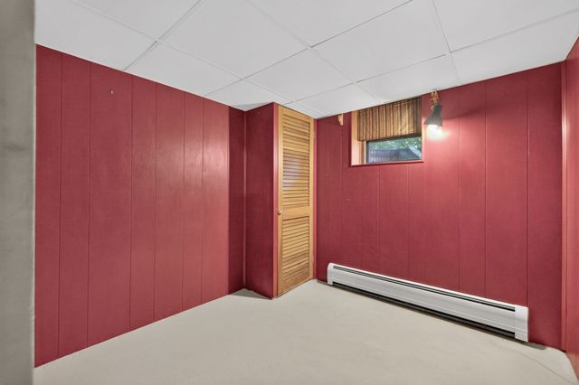 63 Hemlock St, Fall River, MA 02720