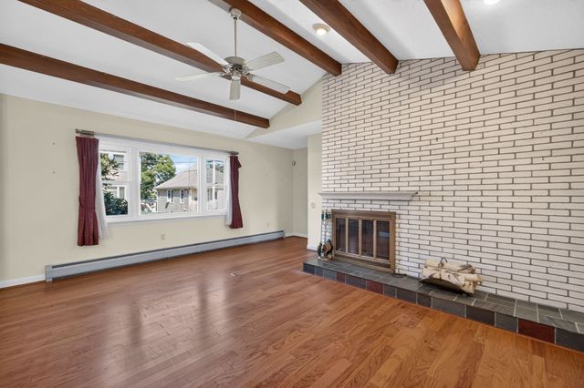 63 Hemlock St, Fall River, MA 02720